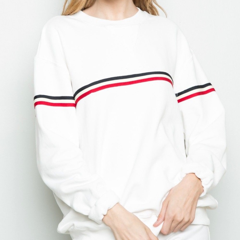 Brandy Melville crew sweater